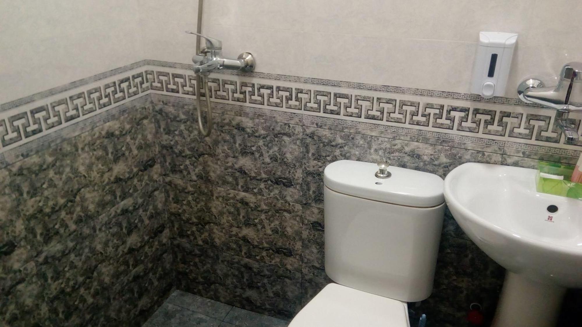 Отель Isani Тбилиси Номер фото